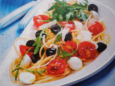Фото салата со спагетти и рукколой