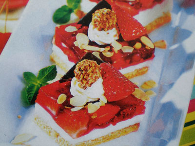Фотография пирожных с ягодами