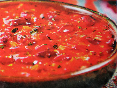 Фото красной фасоли в томатном соусе